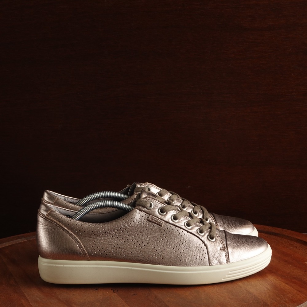 Ecco Sneakers WMS SZ EU 40 US 9 Gold Metallic Soft 7 Comfort Walking Casual Shoe